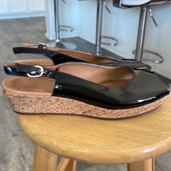 Clarks Artisan peep toe low heel - Picture 2 of 3